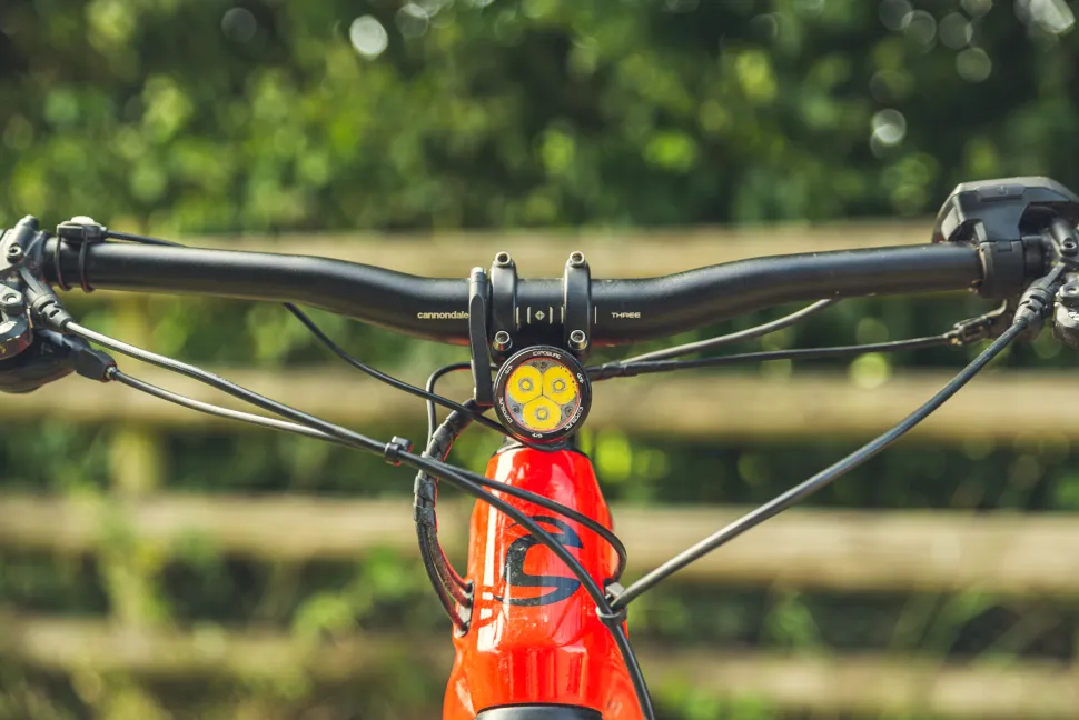 Exposure Flex ebike etuvalo