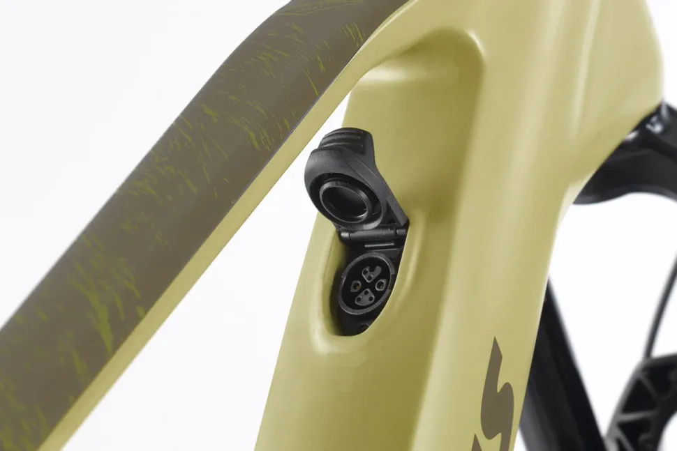 Stevens Bikes E-Maverick AM 7.4.3