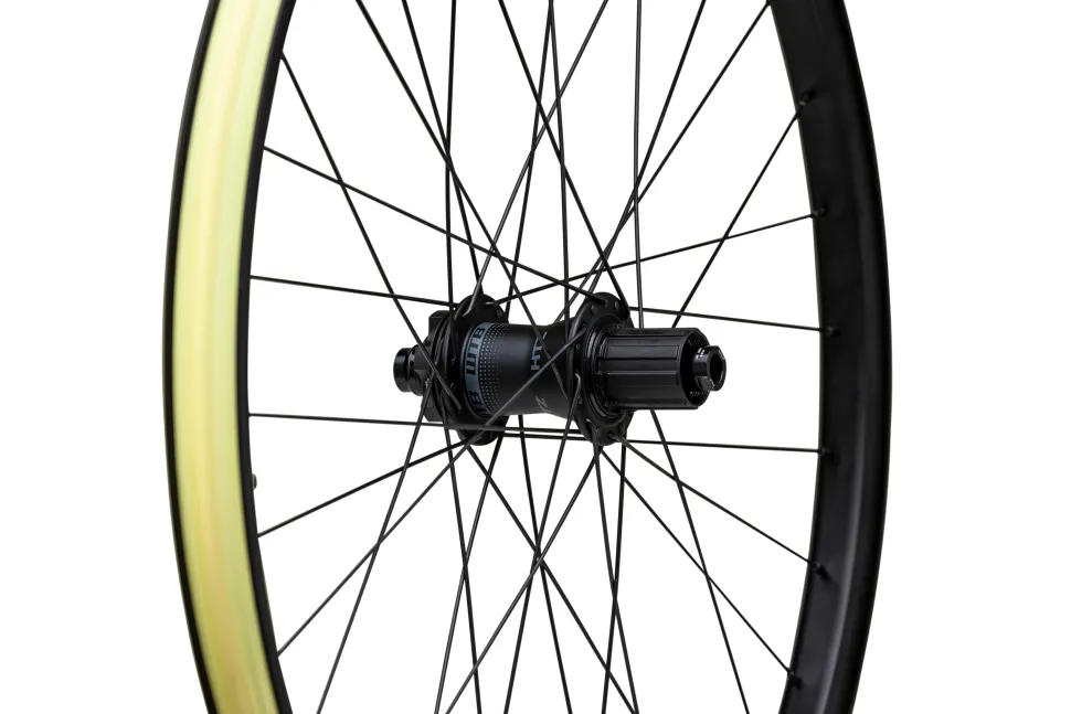 WTB HTZ i30 x 27.5 TAKAKIEKKO 148x12 SH11